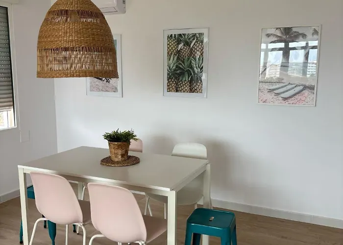 Acogedor Apartamento Junto A La Playa By Bebalmy